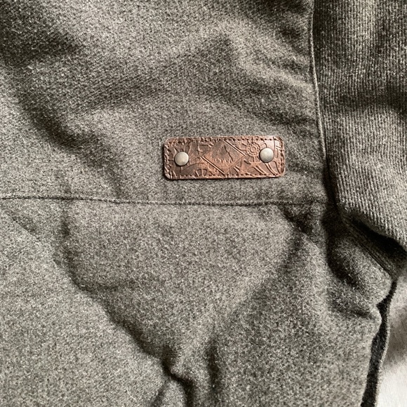 Burton Eden Quilted Snowboarding Jacket - Picture 13 of 16